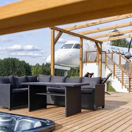 Ilmatar Airplane Apartamento Uurainen