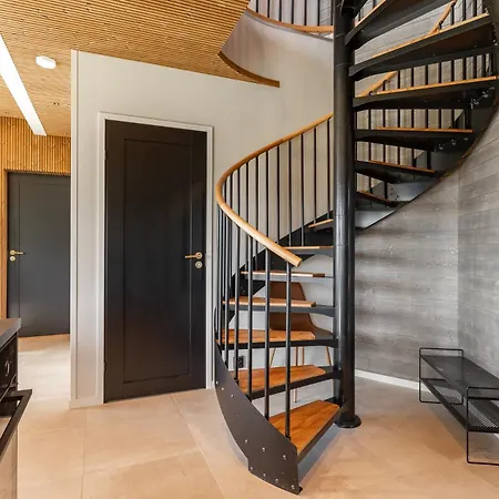 Ilmatar Airplane Uurainen